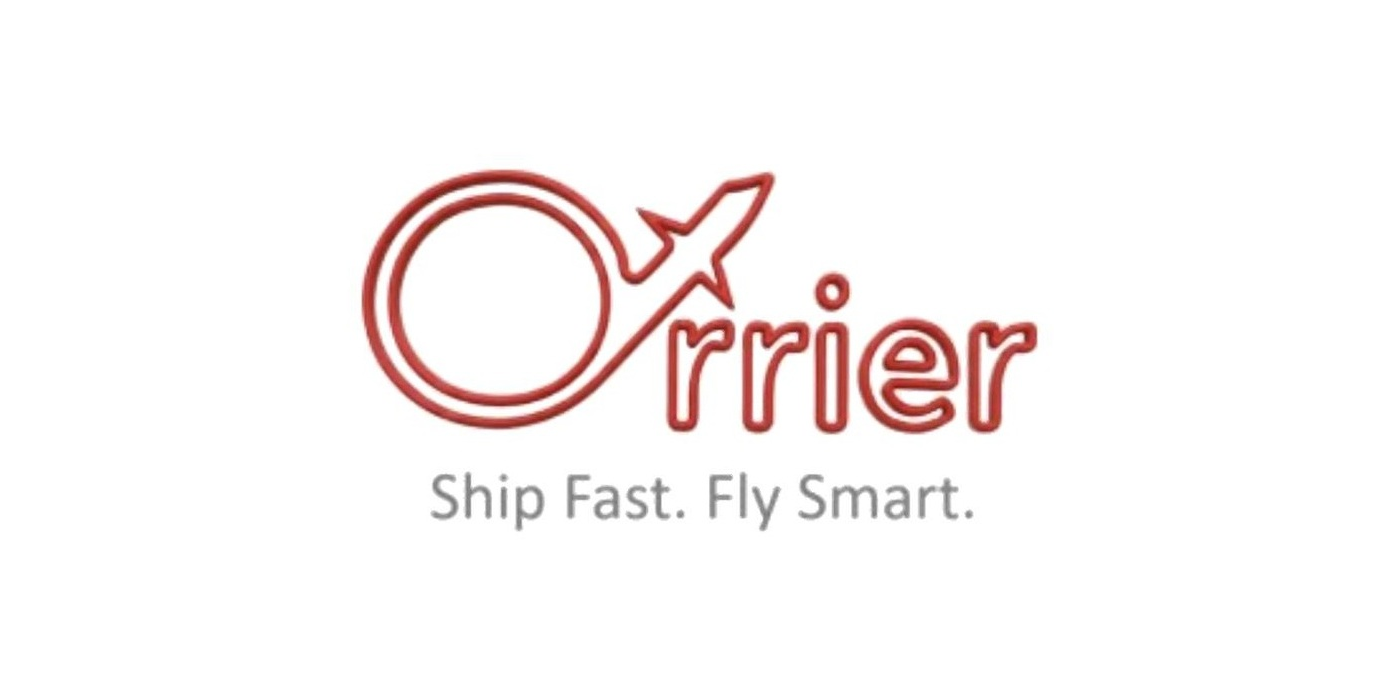 Logo Qrrier z hasłem Ship Fast. Fly Smart.